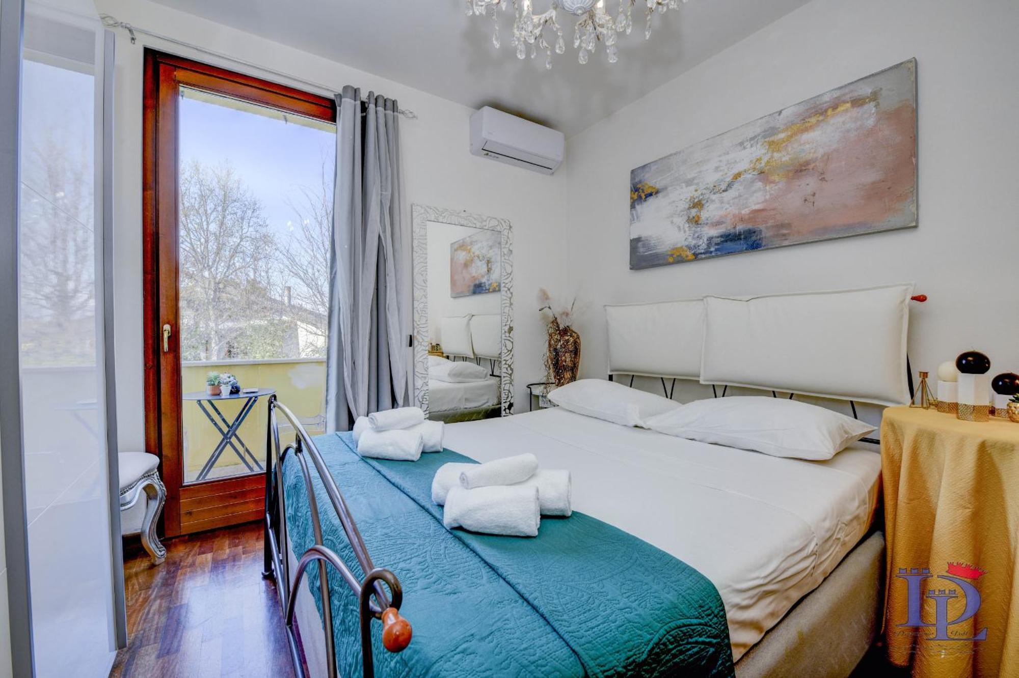 Desenzanoloft Official Partner Marriott Homes & Villas - Luxury Suite With Jacuzzi And Garden Дезенцано-дель-Гарда Екстер'єр фото